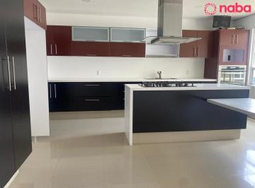 Casa · 411m² · 3 Recámaras · 3 Estacionamientos · Casa en Venta en Lomas Verdes 6a Sección, Naucalpan de Juárez