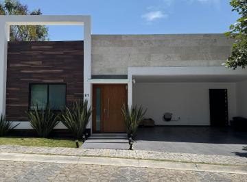 Casa de 3 habitaciones, San Andrés Cholula · Casa con Vida en Planta Baja y Roof Garden - Parque Villahermosa