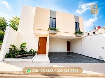 Casa de 3 habitaciones, Xalapa · Casa Moderna con 211 m² de Terreno 3 Recámaras y 3 Baños en Venta, Xalapa Animas