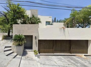 Casa de 4 habitaciones, San Pedro Garza García · Venta de Casa en La Cima San Pedro Nl