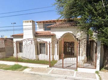 Casa de 3 habitaciones, Nuevo Laredo · Casa en Venta en Riveras del Bravo, Nuevo Laredo, Tamaulipas