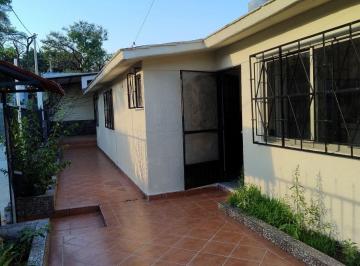 Casa de 3 habitaciones, Cuernavaca · Casa con 200 m² Superficie de Terreno y 3 Recámaras en Venta en Delicias