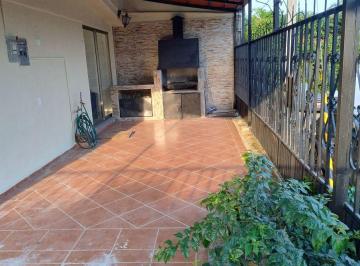 Casa de 3 habitaciones, Cuernavaca · Casa con 200 m² Superficie de Terreno y 3 Recámaras en Venta en Delicias