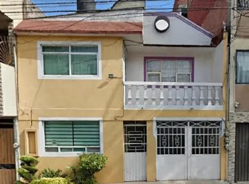 Casa de 4 habitaciones, Azcapotzalco · Casa en Venta en La Nueva Santa Maria, Azcapotzalco, Cdmx