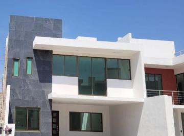 Casa de 3 habitaciones, Pachuca · Casa en Venta en Arboledas San Javier Pachuca