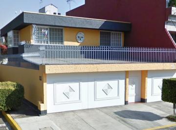 Casa de 4 habitaciones, Coyoacán · Venta de Casa en Ciudad de México Col Paseos de Taxqueña