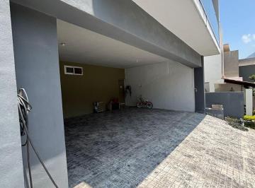 Casa · 427m² · 3 Recámaras · 3 Estacionamientos · Casa E Venta en Lagos del Vergel