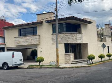 Oficina · 200m² · 3 Recámaras · 2 Estacionamientos · Se Renta Casa Para Uso Comercial o Habitacional en Fraccionamiento Los Pilares, San Manuel, Puebla