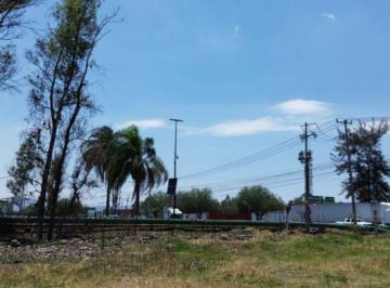 Terreno / Lote , Tlajomulco de Zúñiga · Terreno en Carretera a Chapala a un Costado de Cedis Walmart