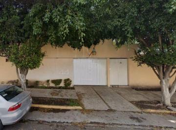 Casa de 4 habitaciones, Tlalnepantla de Baz · Casa en Venta, Colonia Habitacional Valle Ceylan, por Remate, Excelente Oportunidad de Inversión