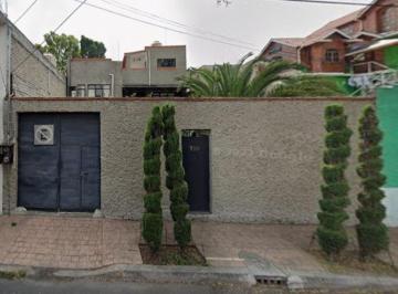 Casa de 4 habitaciones, Miguel Hidalgo · Casa en Venta en Poniente 147 #710