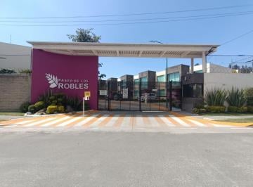 Casa · 129m² · 2 Estacionamientos · Casa en Renta de 3 Recamaras en Zinacantepec, a 20 Minutos del Centro de Toluca