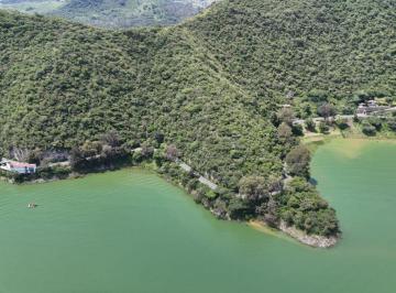 Terreno / Lote , Valle de Bravo · Terreno con Acceso Al Lago en Venta