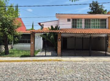 Casa de 4 habitaciones, Puebla · Casa en Venta en Fraccionamiento Bosques de La Calera