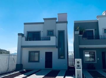 Casa de 3 habitaciones, Pachuca · Venta de Casa en Pachuca con Cocina Integral