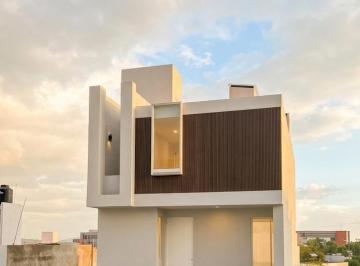 Casa de 3 habitaciones, Morelia · Casa en Venta en Cañadas del Bosque, Tres Marías, Morelia