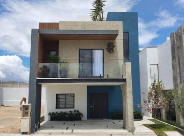 Casa de 4 habitaciones, Pachuca · Casa 4 Recámaras con Roof Garden, Ubicación Privilegiada y Fácil Acceso a Cdmx.