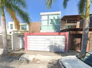 Casa de 4 habitaciones, Colima · Av Quinta Romanza, Colima, Col.