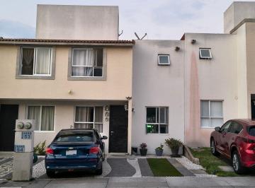 e5fd3623005f2e95b7fcb580e2608750e0c01df9a482837d543bac4f655deff7 · Casa en Condominio en Venta