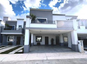 Casa de 3 habitaciones, Pachuca · Casa con 105 m² Superficie de Terreno y 3 Habitaciones en Venta Al Sur Pachuca
