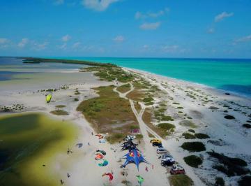 Terreno / Lote · 4642m² · Terreno en Venta en Isla Blanca, Punta Cocos, Cancún