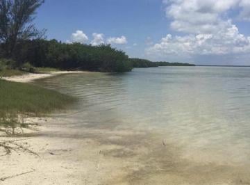Terreno / Lote · 4642m² · Terreno en Venta en Isla Blanca, Punta Cocos, Cancún