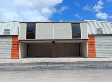 Bodega comercial · 310m² · Bodega en Renta, 280 m² Mas 30 m² de Oficina, Av Huayacan