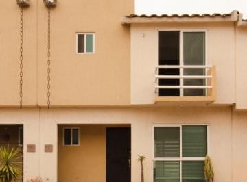 Casa · 120m² · 3 Recámaras · 2 Estacionamientos - REMAX ADN. · Casa en Venta en Hacienda La Gloria Queretaro