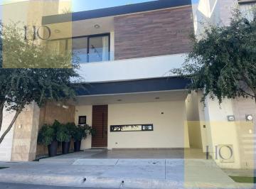 Casa · 307m² · 3 Recámaras · 2 Estacionamientos · Casa Venta Peninsula Park Living Cumbres