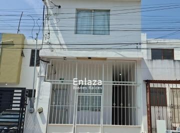 Casa · 124m² · 2 Recámaras · 1 Estacionamiento · Casa en Monterrey