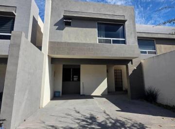 Casa de 3 habitaciones, Apodaca · Casa en Venta en Cerradas Magenta, Apodaca Nl