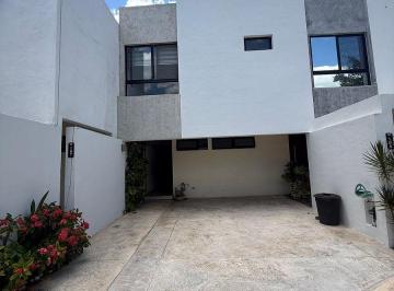 d583e29e144ab7b8a512394d41ad41d0851cd8903baa95af22a5ba723c825471 · Townhouse en Renta con Paneles Solares| Cholul