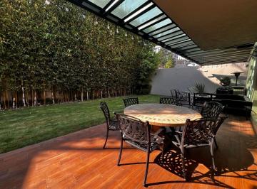 Casa en Venta de 4 habitaciones Bosque Real · Casa con 647 m² de Terreno, 4 Recámaras en Venta y Renta en Bosque Real