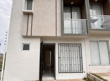 Casa · 90m² · 3 Recámaras · 1 Estacionamiento · Casa Nueva en Renta