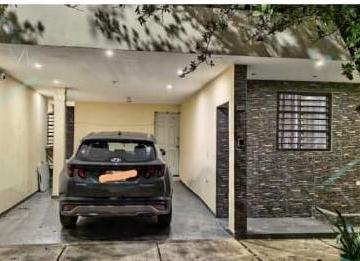 Casa · 90m² · 3 Recámaras · 1 Estacionamiento · Casa en Renta en Fracc Los Faisanes, Guadalupe, N. L