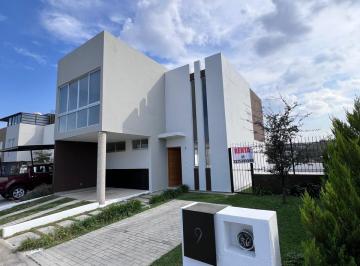 Casa en condominio de 3 habitaciones, Zapopan · ¡Estrena Casa en Colinas de San Isidro!