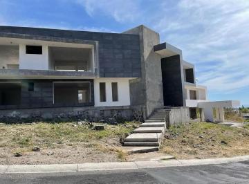 Casa · 1257m² · 5 Recámaras · 6 Estacionamientos · Casa Residencia en Venta Lomas de Cocoyoc Morelos
