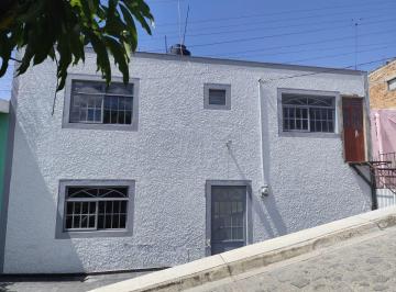 Casa de 4 habitaciones, Zapopan · Casa en La Colonia Idigena de Mezquitan, Sin Cochera