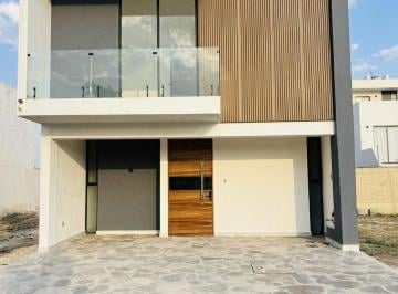 Casa · 200m² · 3 Recámaras · 5 Estacionamientos · Residencial Mayorca | Zona con Gran Proyección en León