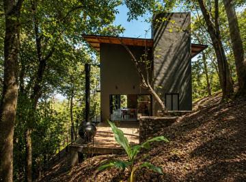 Casa en condominio · 120m² · 4 Recámaras · 2 Estacionamientos · Casa Nueva en El Pueblo de Valle de Bravo Cañada Chichipicas