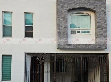 Casa · 208m² · 4 Recámaras · 1 Estacionamiento · Casa en Venta en Paseo de Cumbres