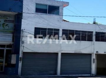 Local comercial · 261m² · 5 Estacionamientos · Local en Renta - (4)