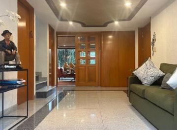 Casa · 370m² · 4 Recámaras · 4 Estacionamientos · Casa en Venta en Lomas de Tecamachalco