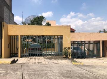Casa · 301m² · 3 Recámaras · 2 Estacionamientos · Casa Duplex Bosques de La Herradura, Huixquilucan, Estado de México