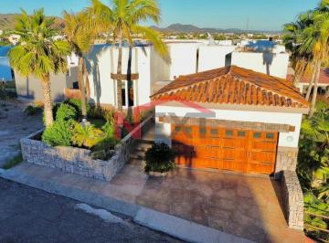 Foto principal · Casa Inteligente en Venta en Loma Bella San Carlos Amueblada, Equipada y con Sala de Cine.