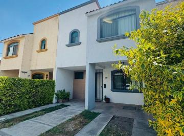 Casa · 120m² · 3 Recámaras · Casa en Renta en La Vigatta por Delta Zona Sur