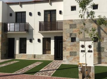Casa · 90m² · 2 Recámaras · Casa en Renta en Bosques del Dorado Cerca de Puerto Interior y Blvd Aeropuerto