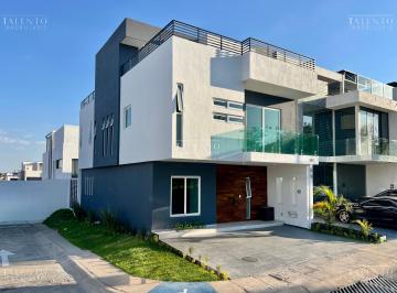 Casa de 4 habitaciones, Zapopan · Casa en Venta Valle Imperial Zapopan Jalisco