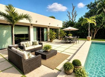 Casa de 4 habitaciones, Mérida · Casa de Lujo | 1,610 m² Frente Al Golf | Piscina Privada