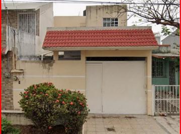 Casa de 3 habitaciones, Veracruz · Venta de Casa en Veracruz Veracruz Pinos